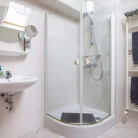 Spacious Double In Historic Gouda