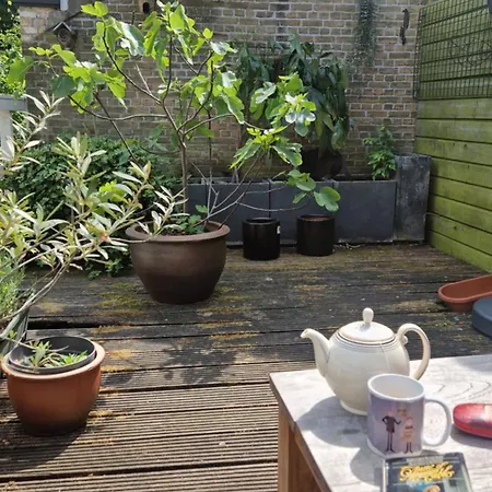 Spacious Double In Historic Gouda